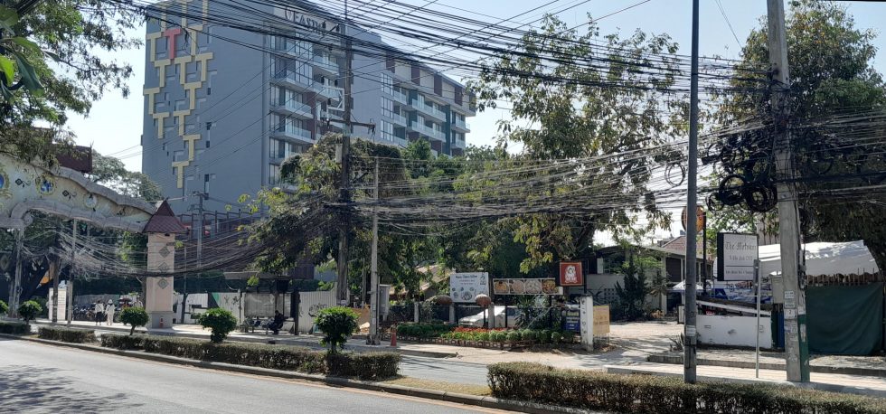 Baan The Pub - Seen from Maya Chiang Mai