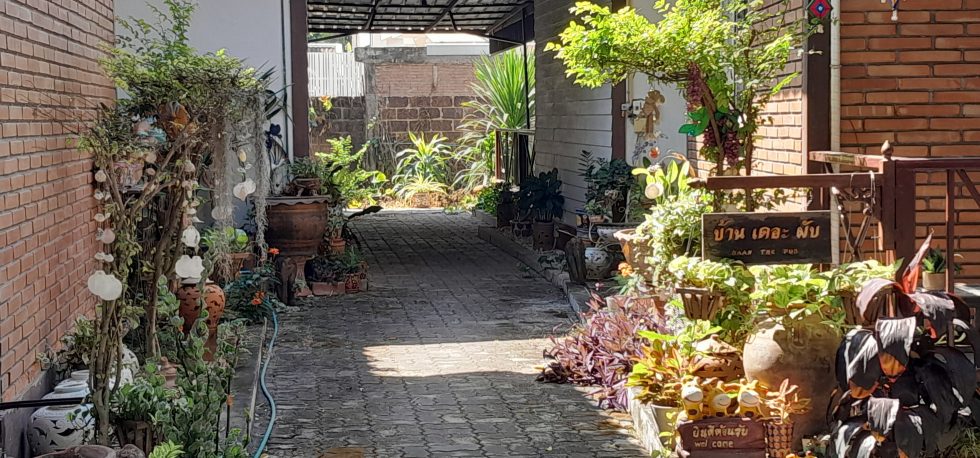 Chiang Mai Guesthouse Baan The Pub Garden