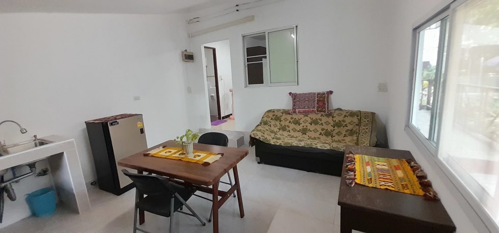 Kitchen area for Baan The Pub Guesthouse in Chiang Mai